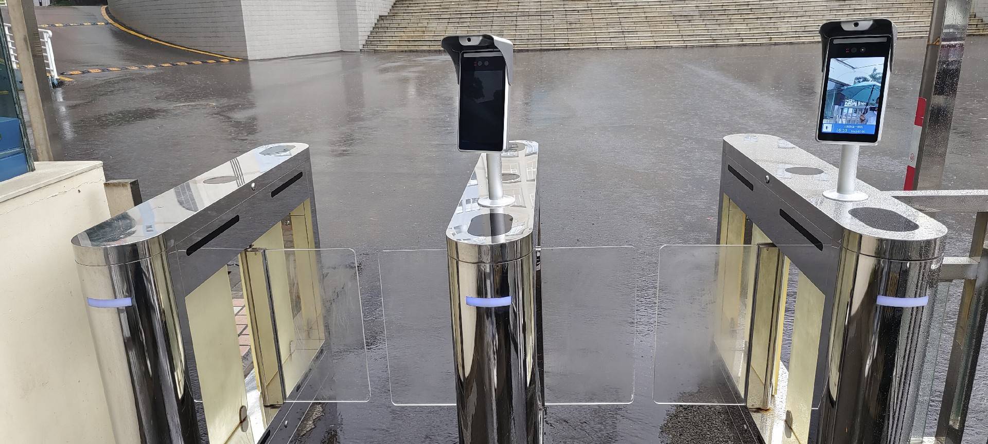 健康碼核驗設(shè)備,人臉測溫核驗一體機及防疫電子哨兵如何選？