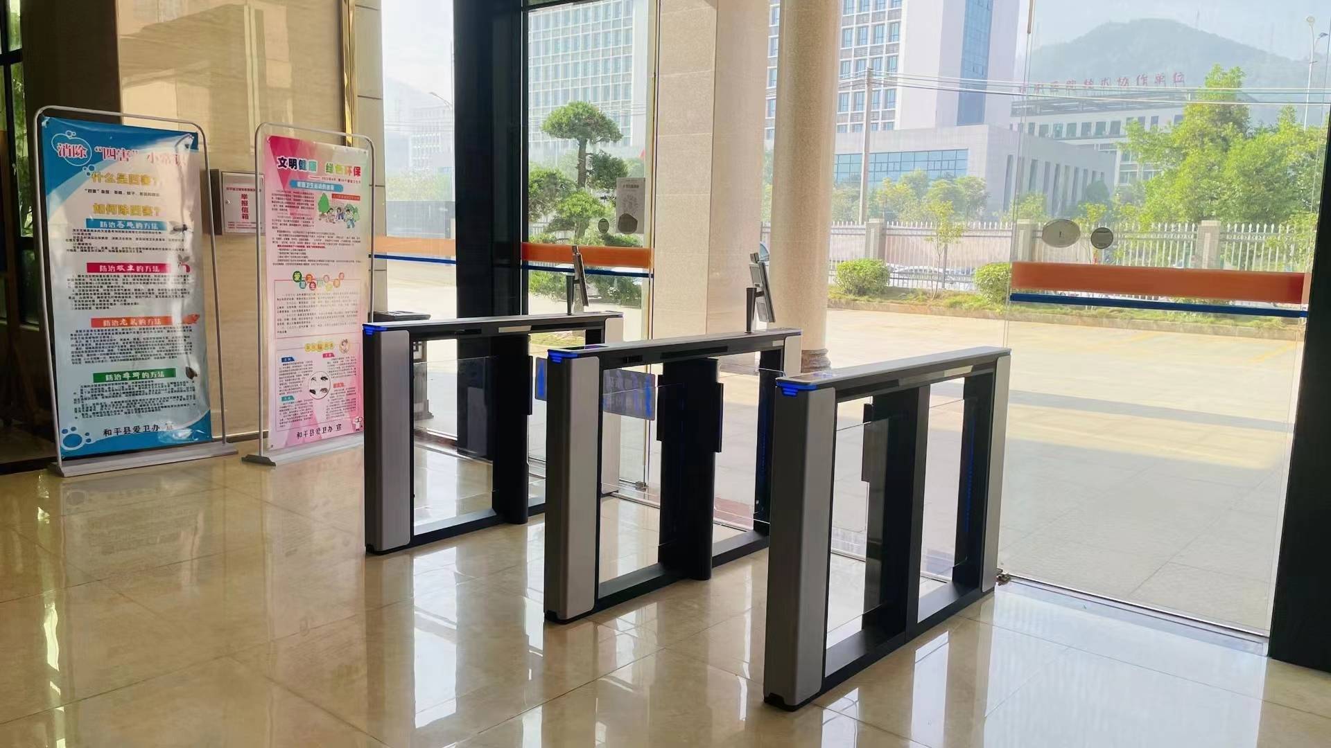 智慧防疫電子哨兵通行系統(tǒng)，刷手機刷身份證都行
