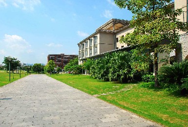 深圳平安金融管理學(xué)院
