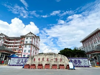 普洱市第一中學(xué)（云南省重點(diǎn)中學(xué)）——人臉識(shí)別智慧閘機(jī)通道項(xiàng)目