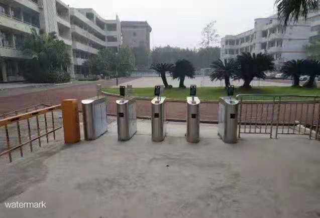校園人臉識別閘機(jī)系統(tǒng)組成