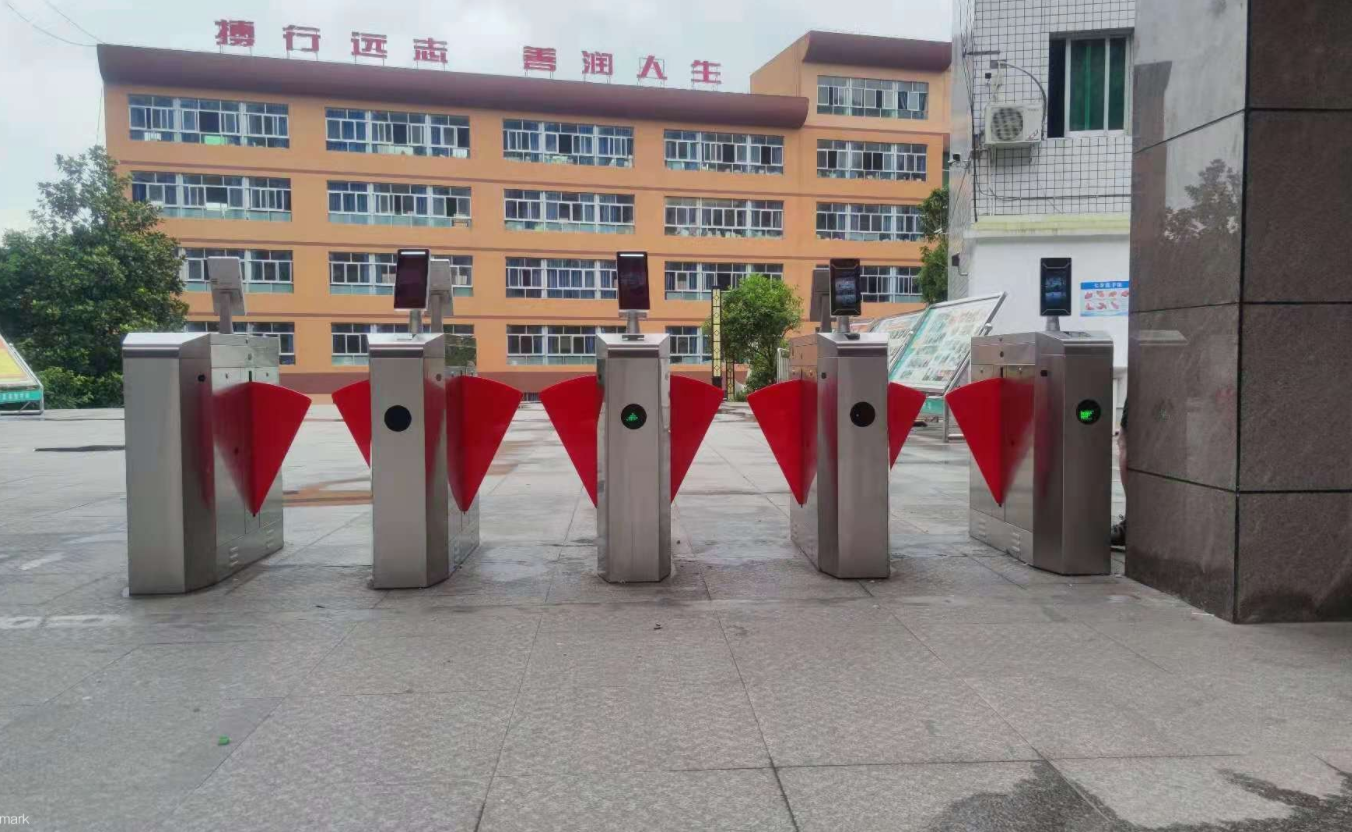 校園人臉識別閘機(jī)門禁功能分析