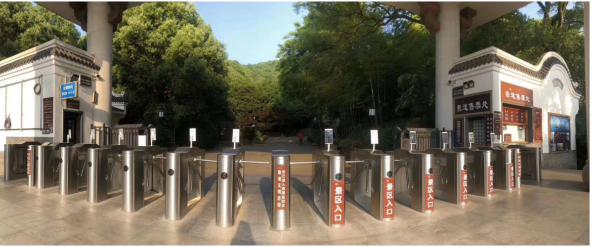 智能驗票閘機已成為景區(qū)必備設備