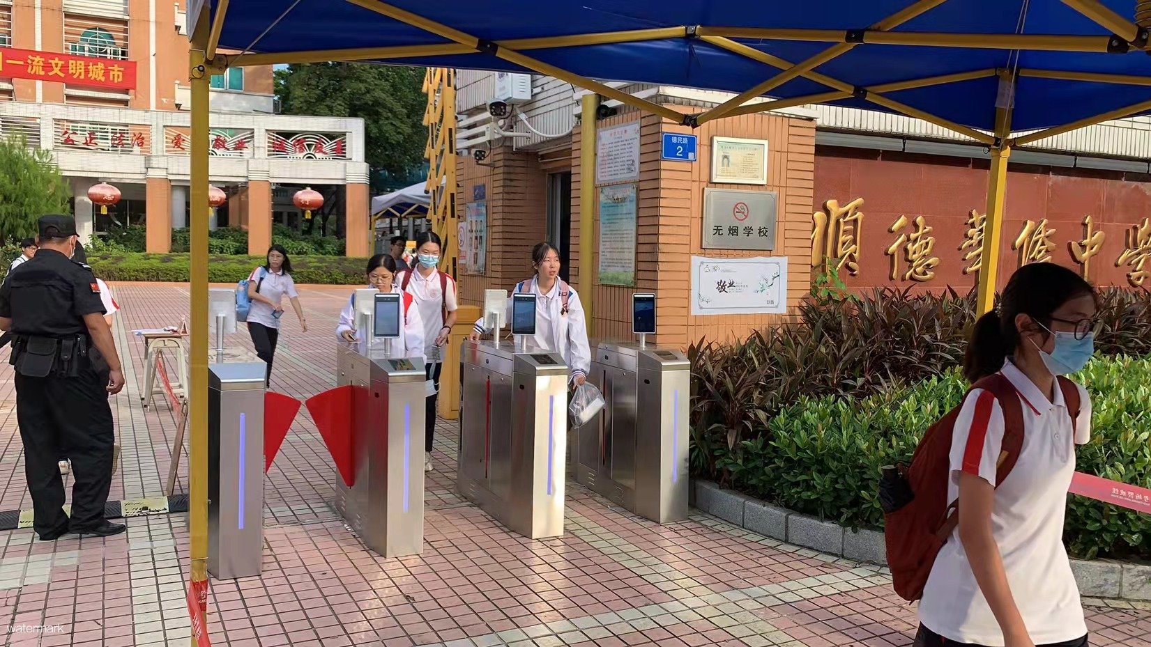校園人臉識(shí)別門(mén)禁閘機(jī)的常見(jiàn)問(wèn)題解答
