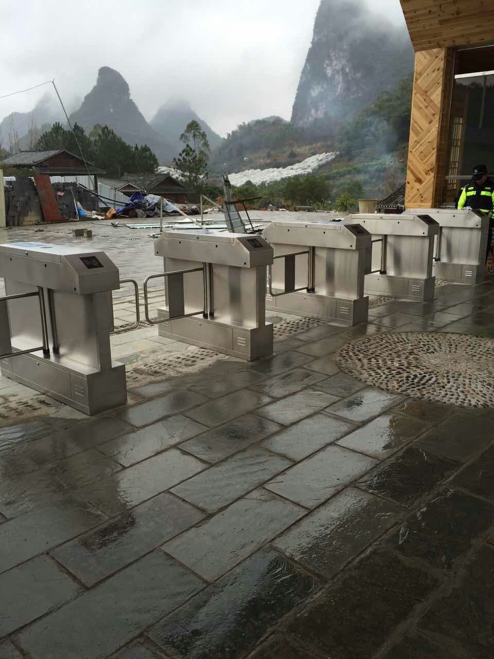 景區(qū)掃碼檢票門禁通道閘機需要具備哪些性能要求
