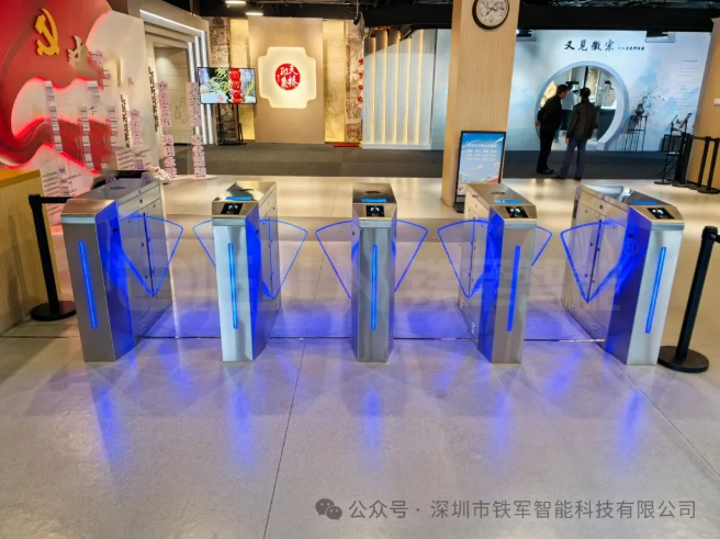 防尾隨、高精度：人行通道閘機(jī)的安全設(shè)計(jì)如何實(shí)現(xiàn)？